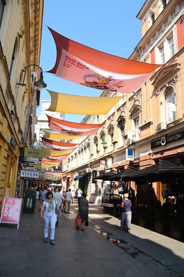 Green Bear Sarajevo Bagian luar foto